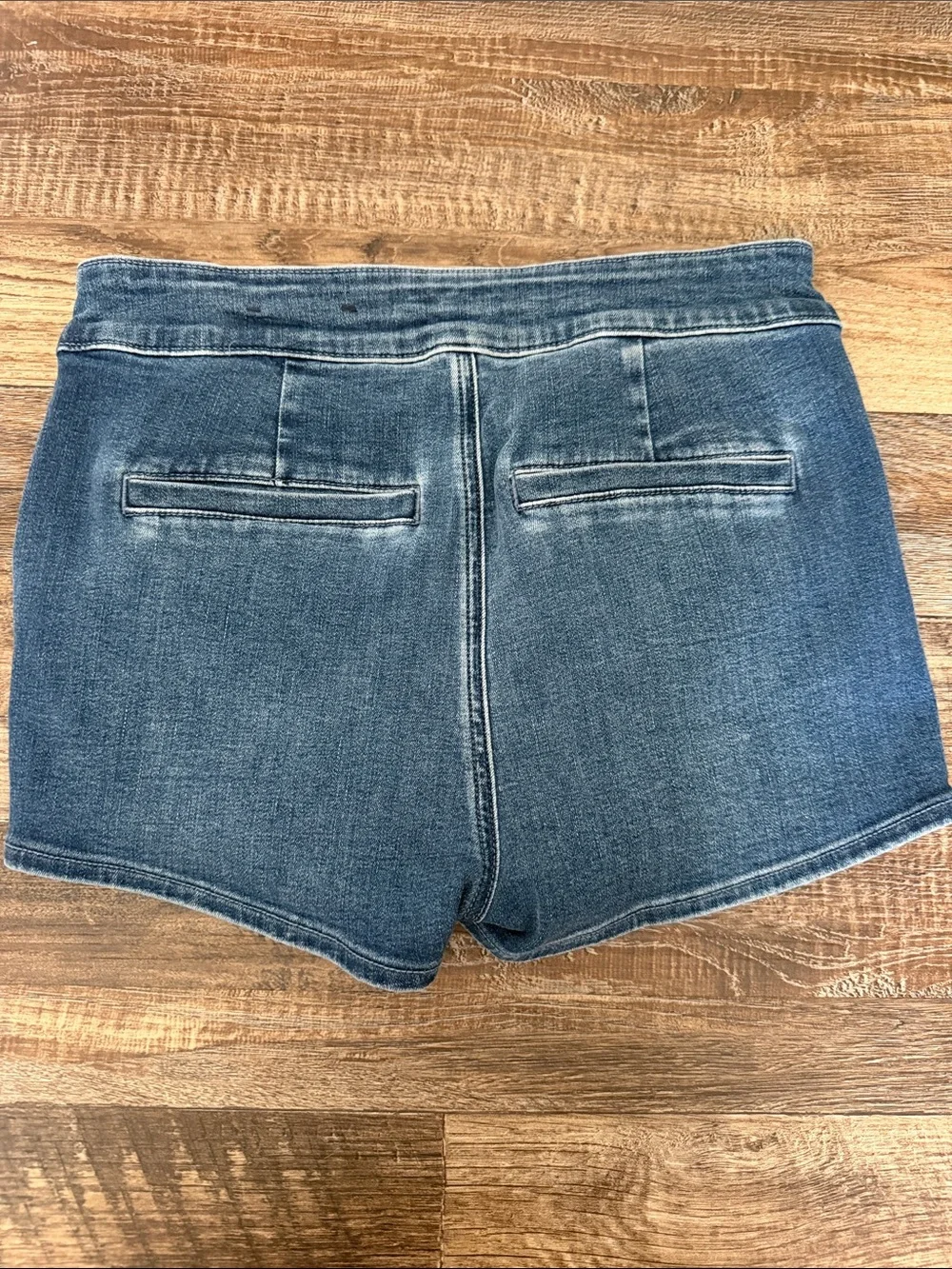 American Eagle Denim Stretch Button-Front Women’s Shorts